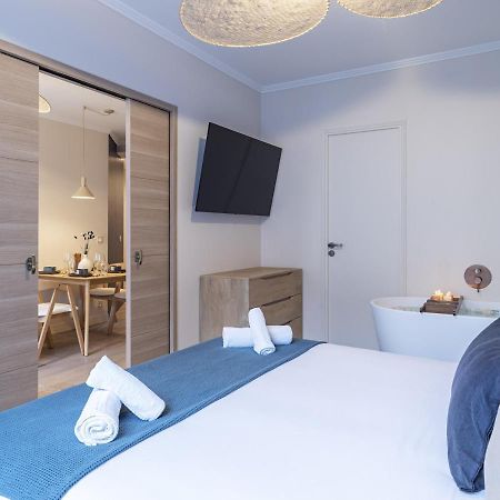 The Blue Suite On Champs Elysees Avenue Παρίσι Εξωτερικό φωτογραφία