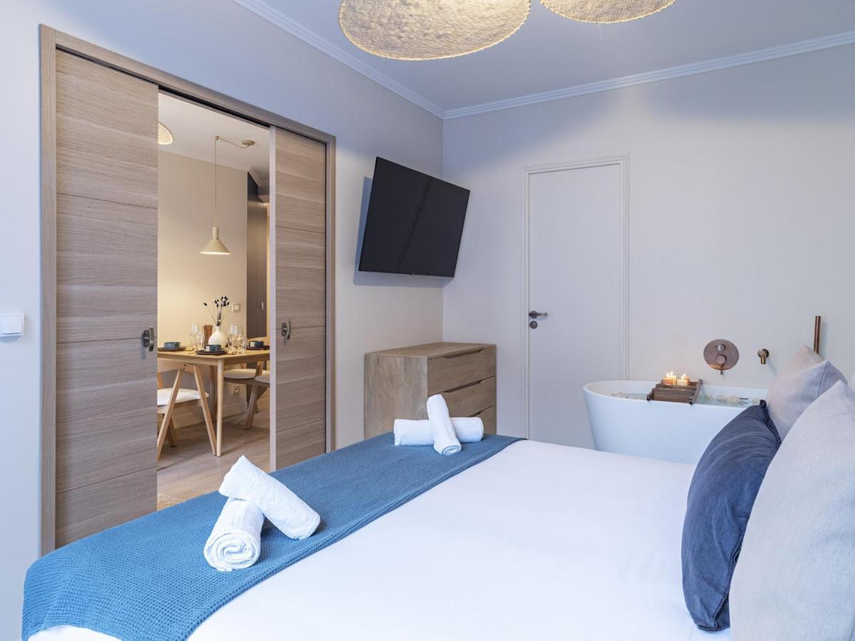 The Blue Suite On Champs Elysees Avenue Παρίσι Εξωτερικό φωτογραφία