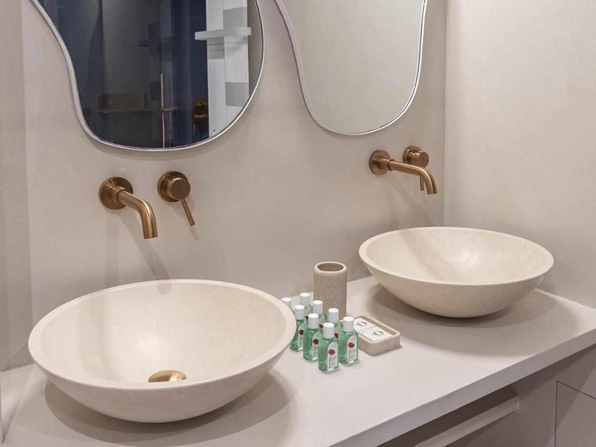 The Blue Suite On Champs Elysees Avenue Παρίσι Εξωτερικό φωτογραφία