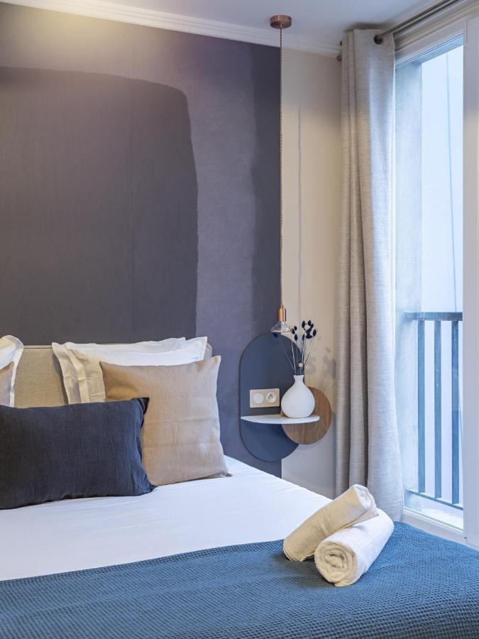 The Blue Suite On Champs Elysees Avenue Παρίσι Εξωτερικό φωτογραφία