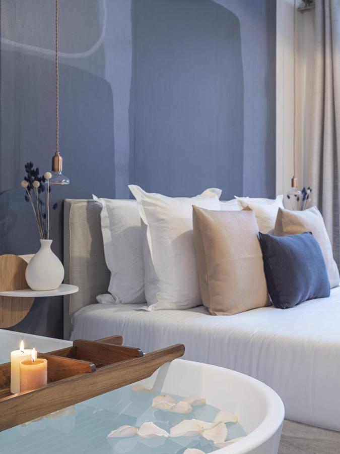 The Blue Suite On Champs Elysees Avenue Παρίσι Εξωτερικό φωτογραφία